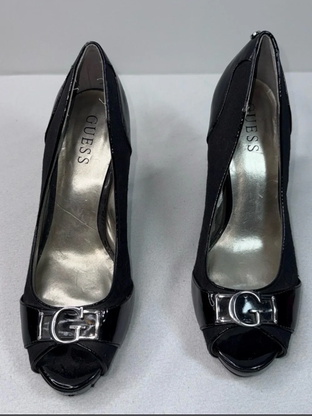 GUESS Black Peep-Toe Kitten Heel Pumps